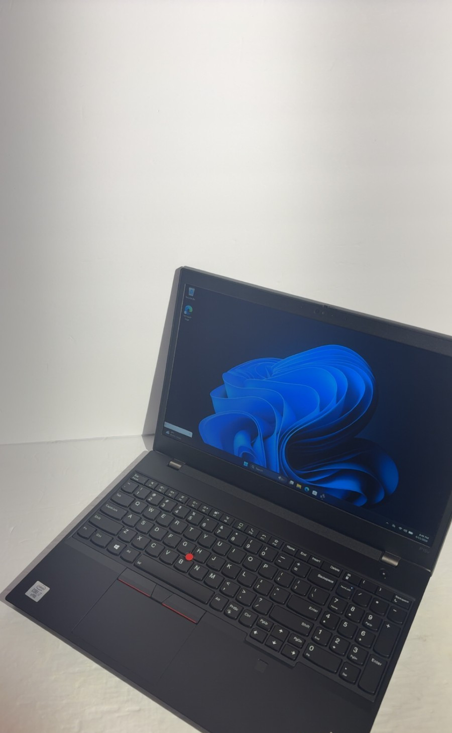 Lenovo ThinkPad P15v Gen 1 Touchscreen i7-10875H 16GB 512GB SSD Win11 15.6″