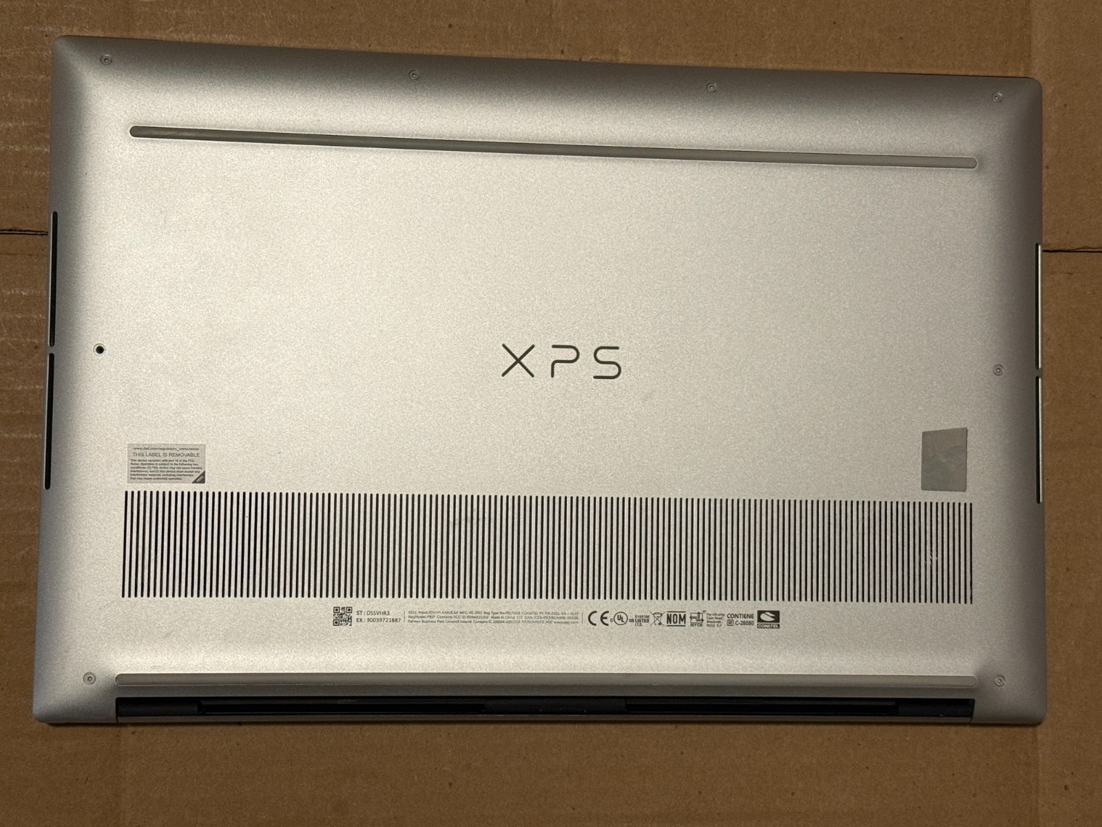 Dell XPS 15 9520 i9-12900HK OLED 32GB 512GB SSD GeForce RTX 3050 Ti Touchscreen