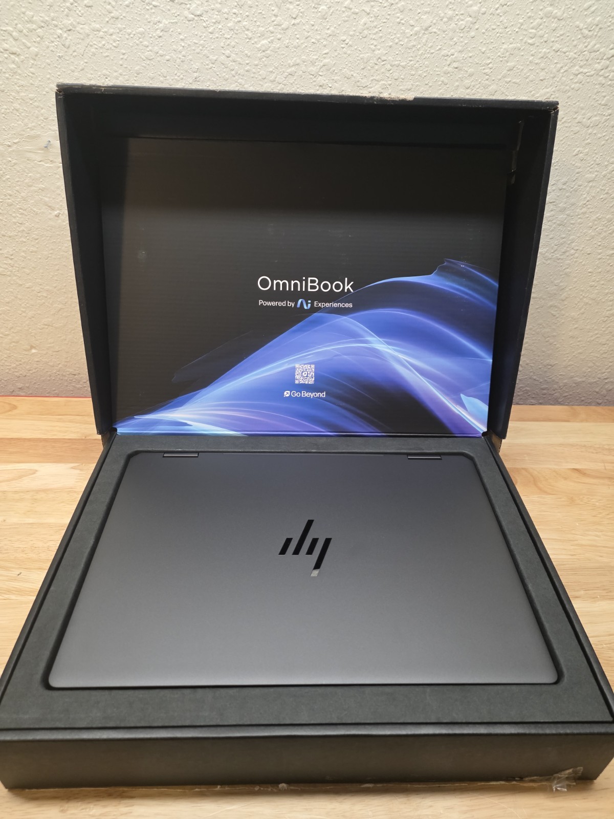 HP OmniBook Ultra Flip 14″ 3K OLED 2-in-1 Copilot+ PC | Core Ultra 7 256V | 16GB