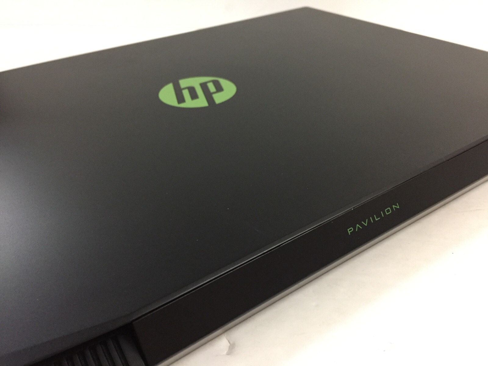 HP Pavilion 15-cx0056wm 15.6″ FHD Gaming Laptop/i5-8300H/8GB/1TB HDD/GTX 1050 Ti