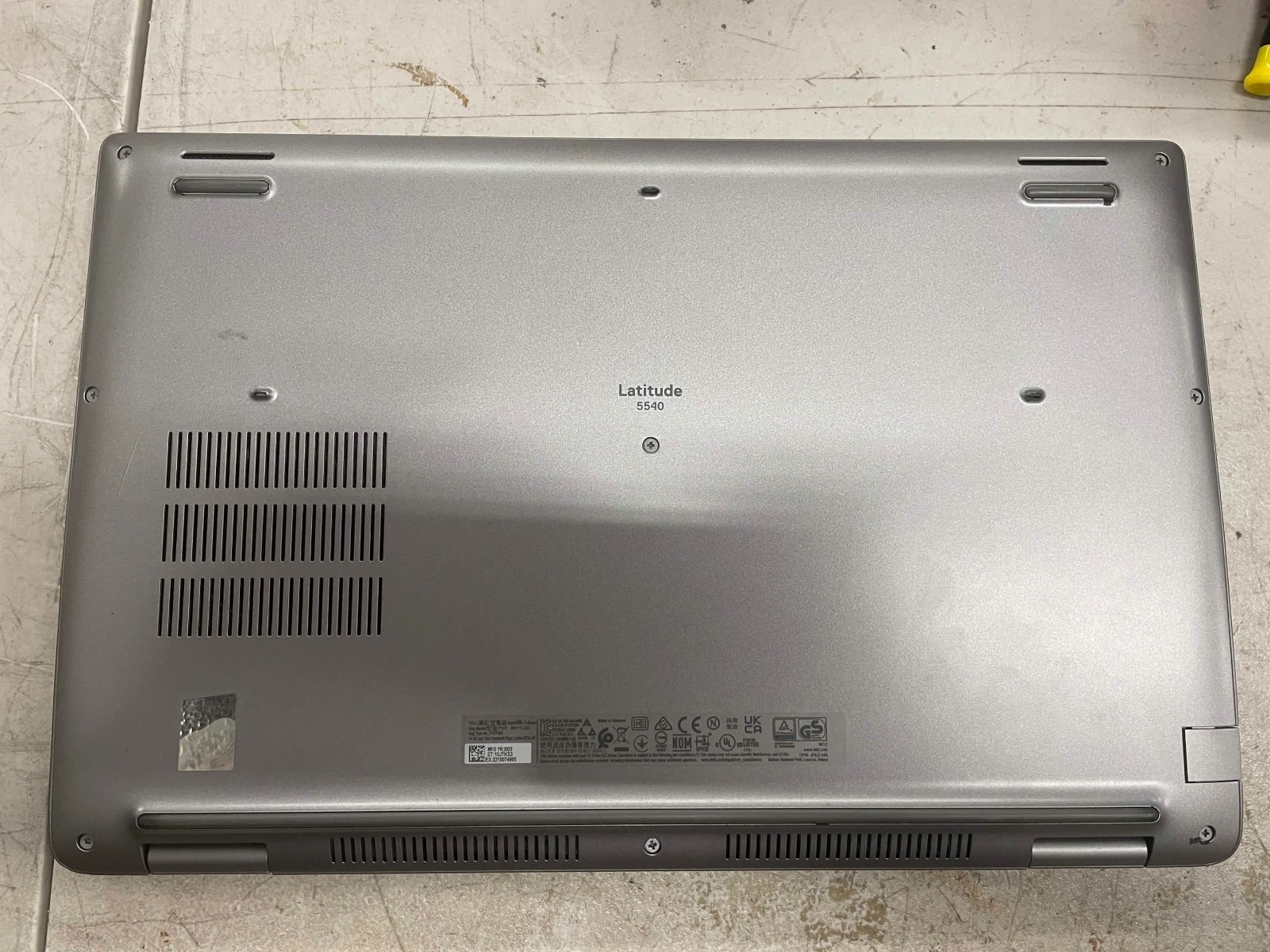 Dell Latitude 5540 Laptop – i5-1335u 16GB 256GB SSD Needs Drivers