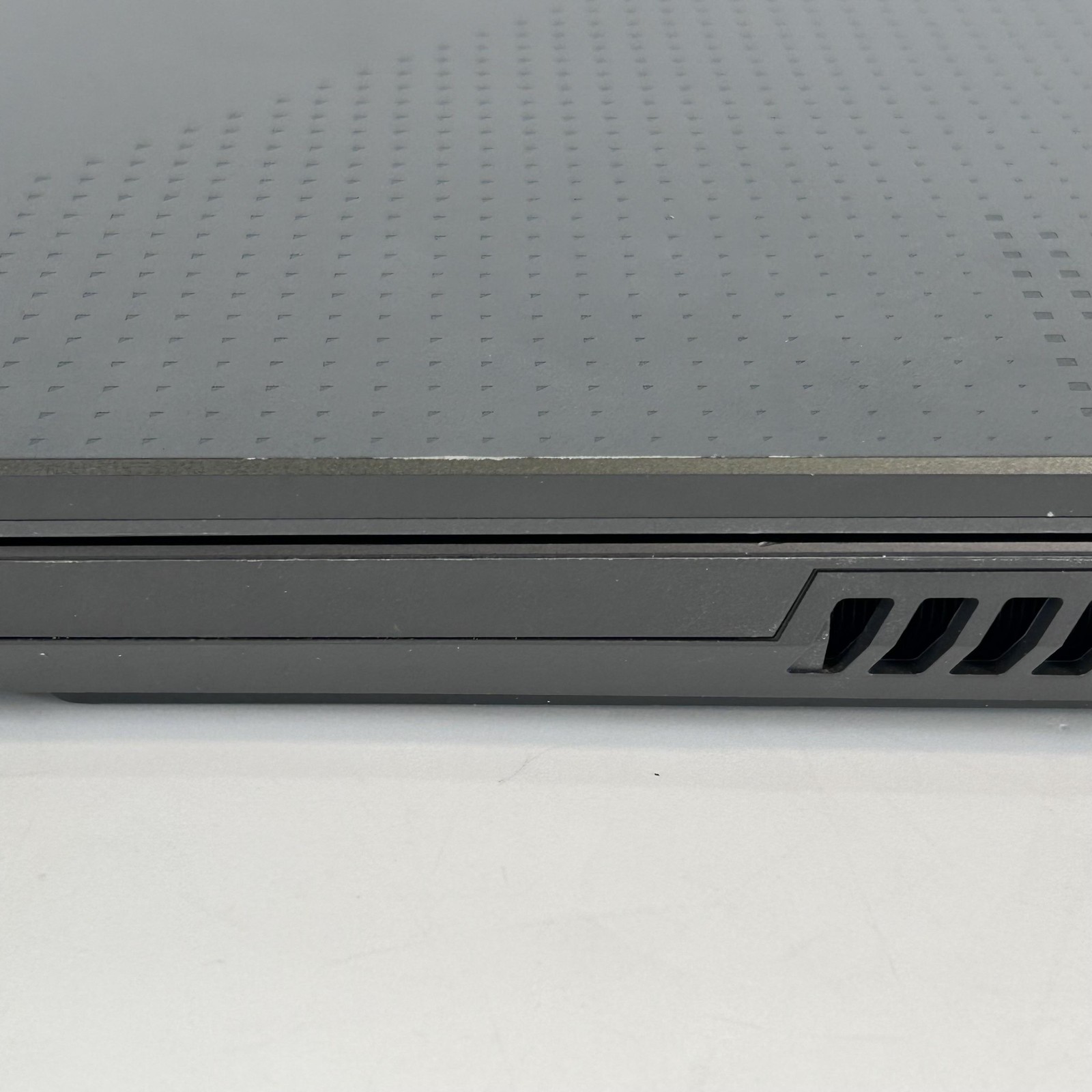 Asus ROG Strix G17 G713 17.3 FHD 2.5 GHz Ryzen 9 7945HX 16GB 1TB SSD RTX 4070