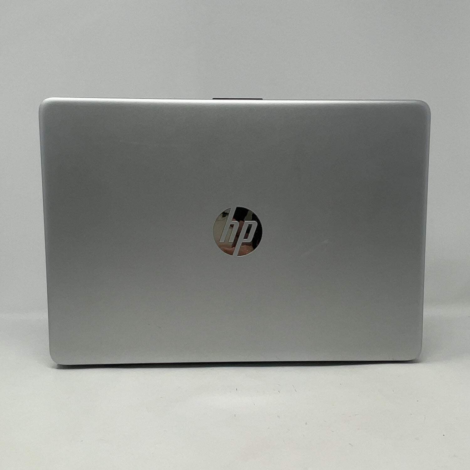 HP Laptop 14-DQ0057NR 15.6″ Pentium Silver N5030 1.1GHz 4GB RAM 60GB SSD