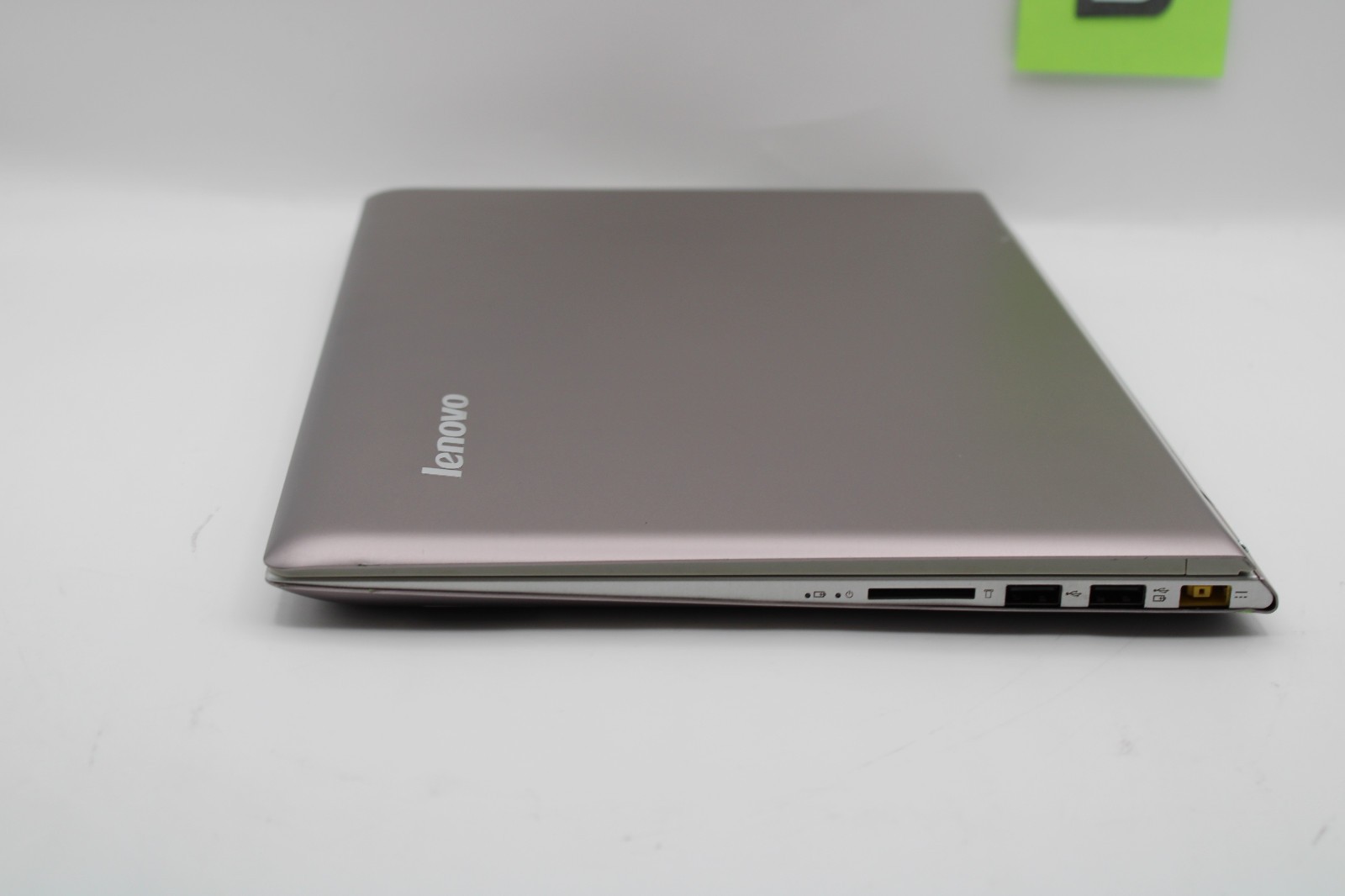 Lenovo IdeaPad U430 Touch i7-4500U @ 1.8 GHz 4GB RAM 120GB SSD No OS