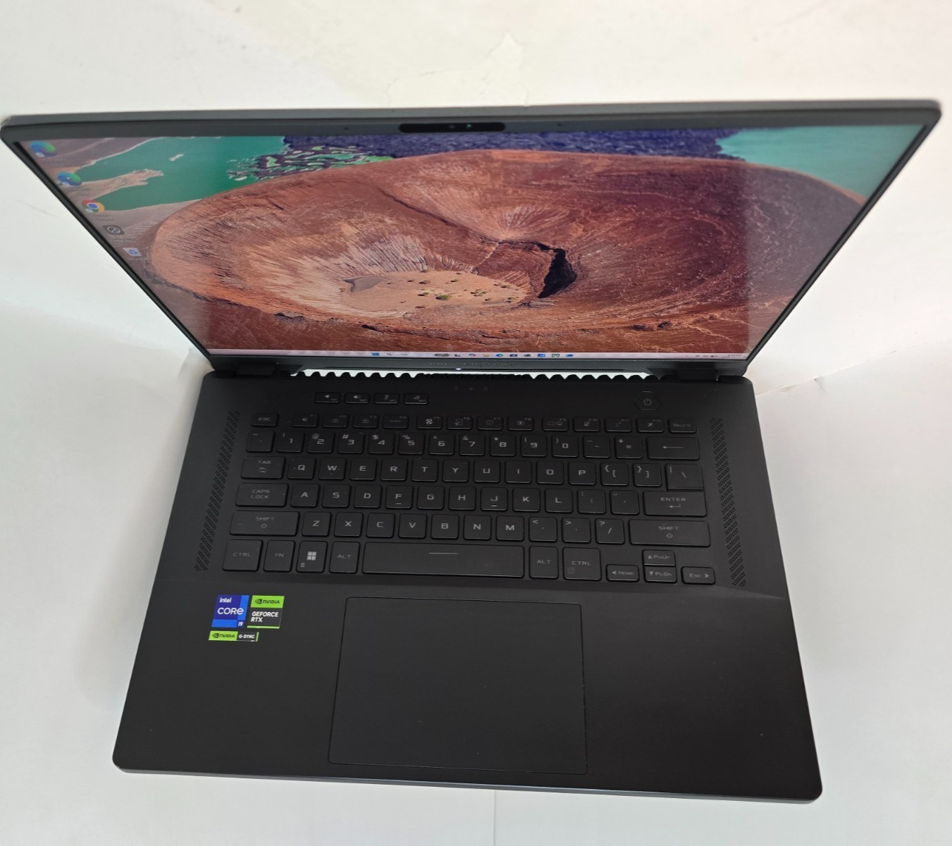 ASUS ROG M16 16″ i9-13900H 14C, 16GB, 1.5 TB SSD, RTX 4070, WQXGA 240HZ