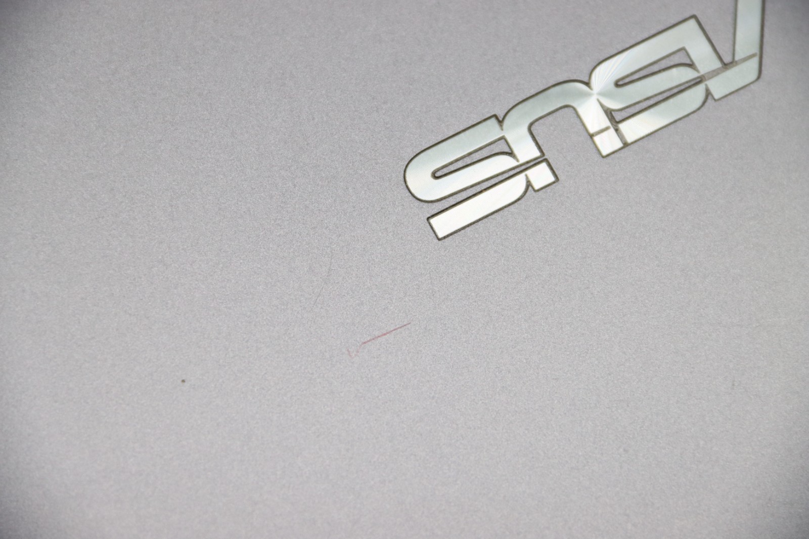 Asus Vivobook 15 F512D 15.6″ AMD Ryzen 3 3250U, 8GB RAMS , 256GB SSD- Slate Gray
