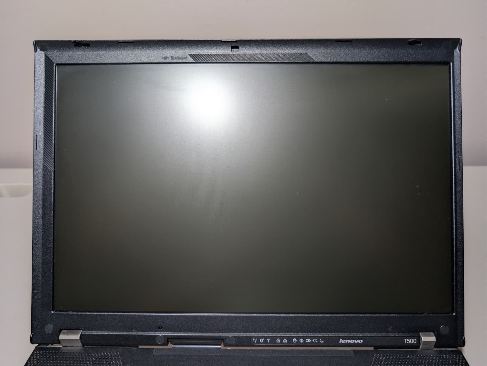 Lenovo ThinkPad T500 | C2D P8400 3GB RAM 320GB HDD | DVD AMD Win 7 Pro 32-Bit