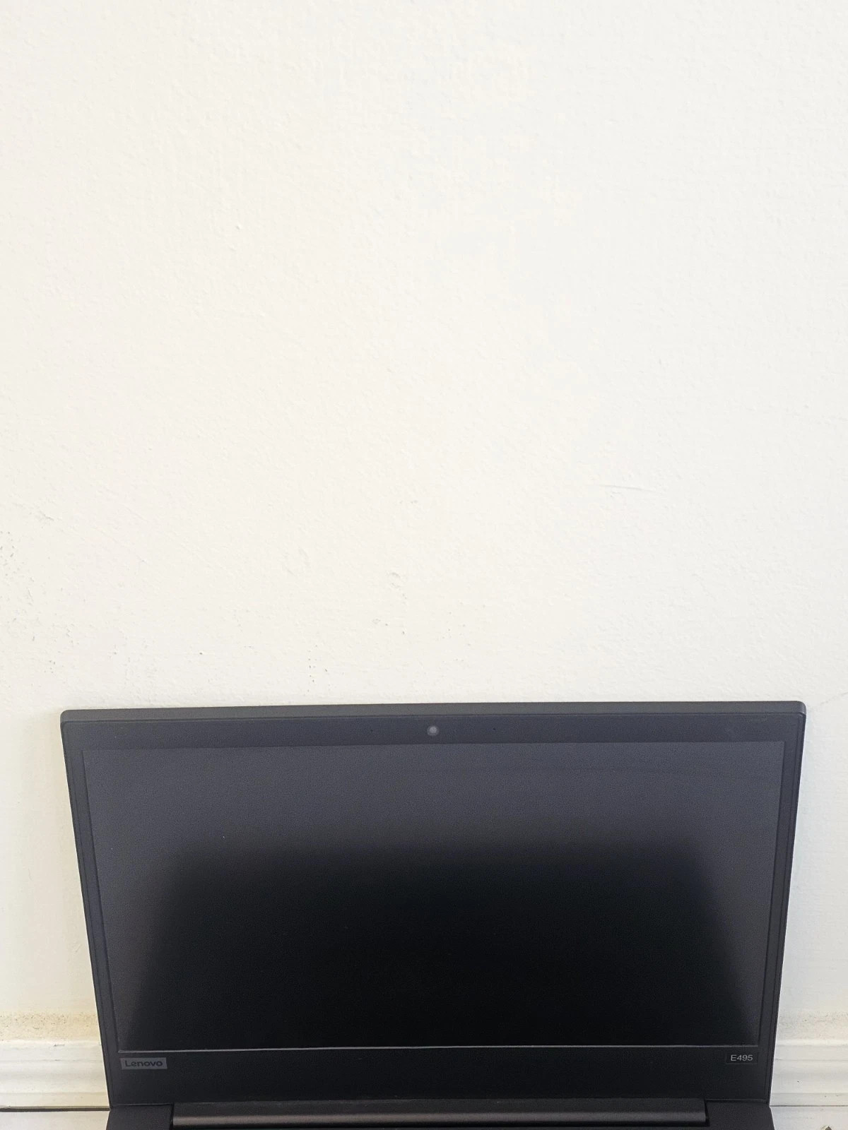 Lenovo ThinkPad E495 Laptop – AMD Ryzen 5-3500u -4GB RAM – 500GB HDD – Win 10