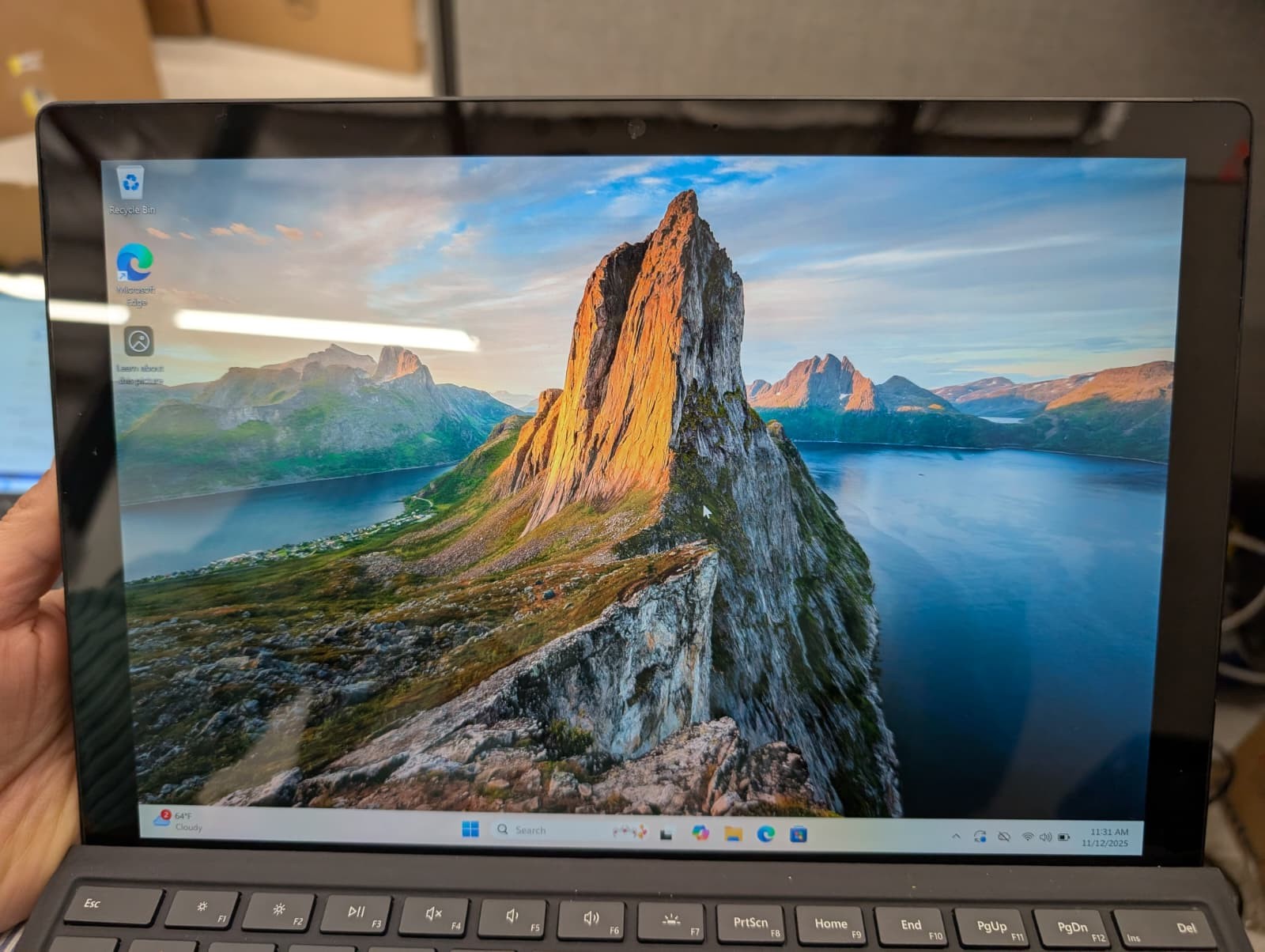 Microsoft Surface Pro 6 Core i7-8650U 1.90GHz 8GB RAM 256GB SSD Windows11 Pro-3
