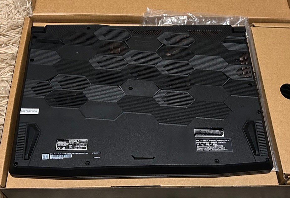 MSI Pulse GL66 11UCK i7-11800H 16GB 160GB SSD RTX, 15.6in, Windows 11 Home