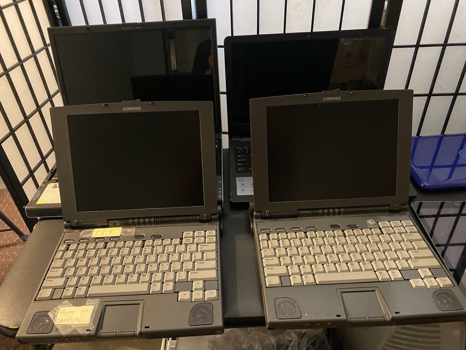 Lot of 7 Computer Laptops/Desktop for Parts/Repair Apple Ipad HP Dell Compaq