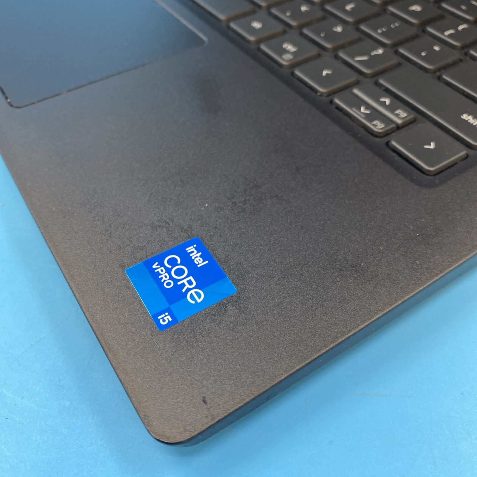 Dell Latitude 7420 | i5-1145G7 | 8GB RAM | 256GB SSD | WIN 11 PRO | 76% BATT