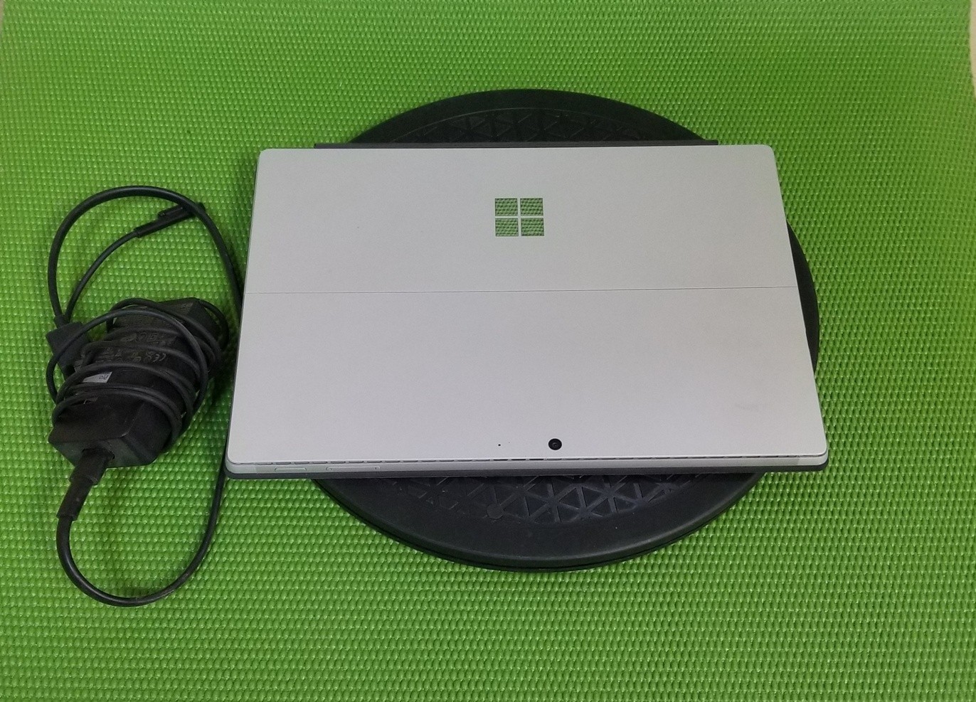 Surface Pro 7 i5-1035G4 8GB 1.1GHz 128GB SSD NO HDD/OS