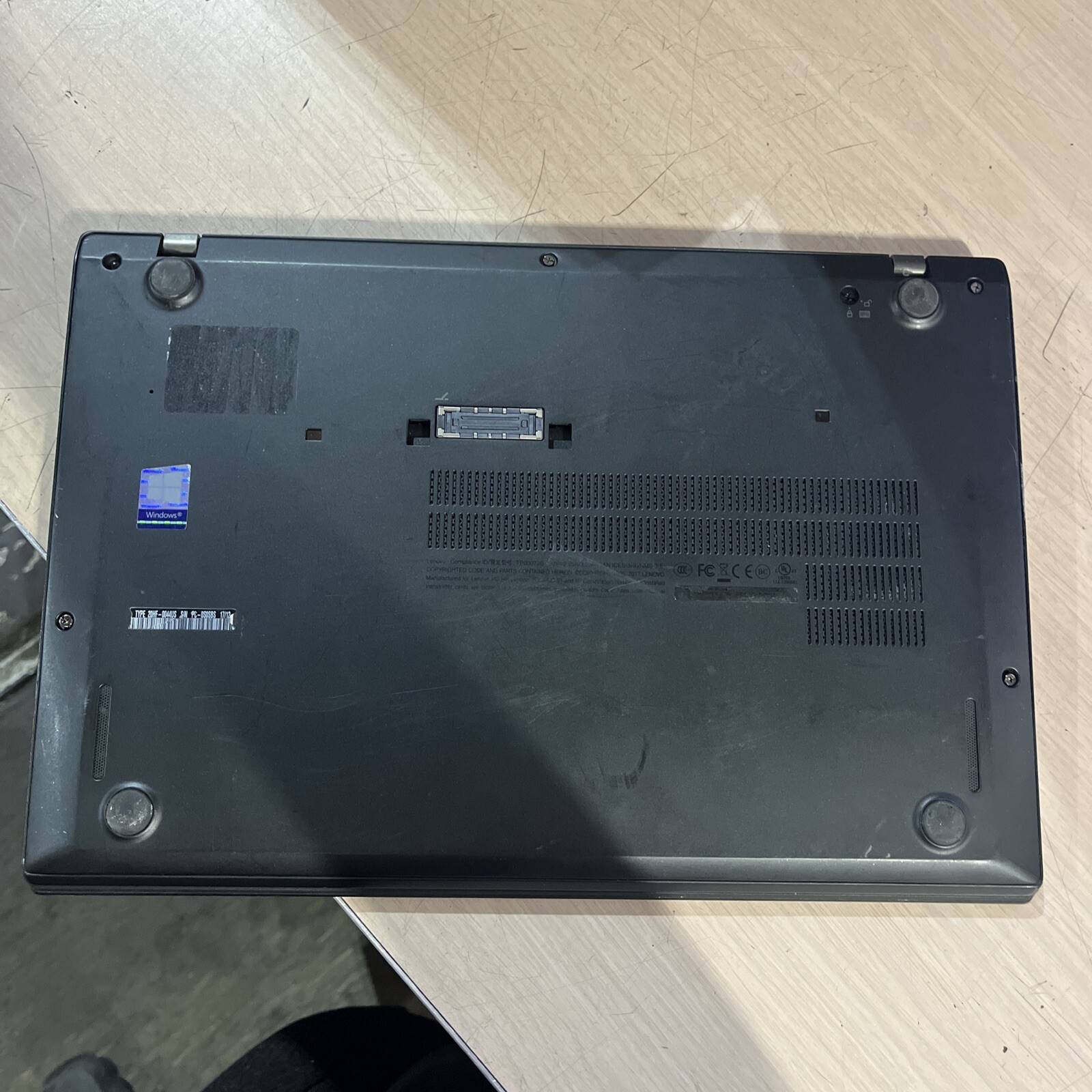 THINKPAD LENOVO T470S INTEL CORE I7 7TH GEN 8GB RAM NO HD