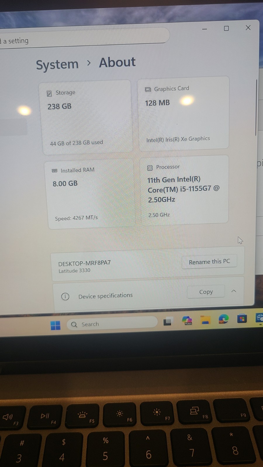 Dell Latitude 3330, I5-1155G7 2.5GHz, 8GB RAM, 238 GB SSD, 13.3 IN, 11th Gen