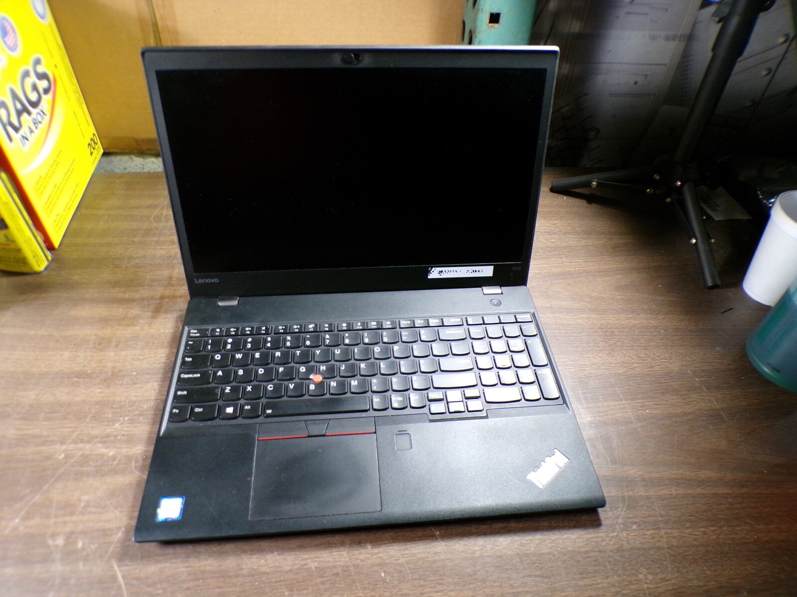 THINKPAD LENOVO T570 INTEL CORE i5-6300U 2.40GHZ 4GB RAM **NO HD/ NO CADDIE