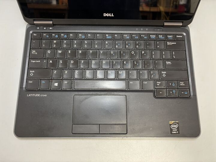 12.5″ Dell Latitude E7240 Laptop Intel i7-4600u NO RAM BAD LCD Excellent Battery