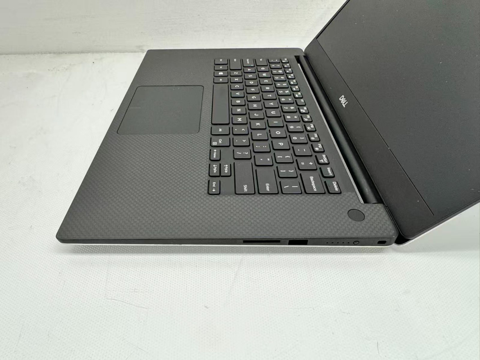 Dell Precision 5540 Intel i7-9850H@2.6GHz 16GB 256GB T1000 Windows 11 No/AC
