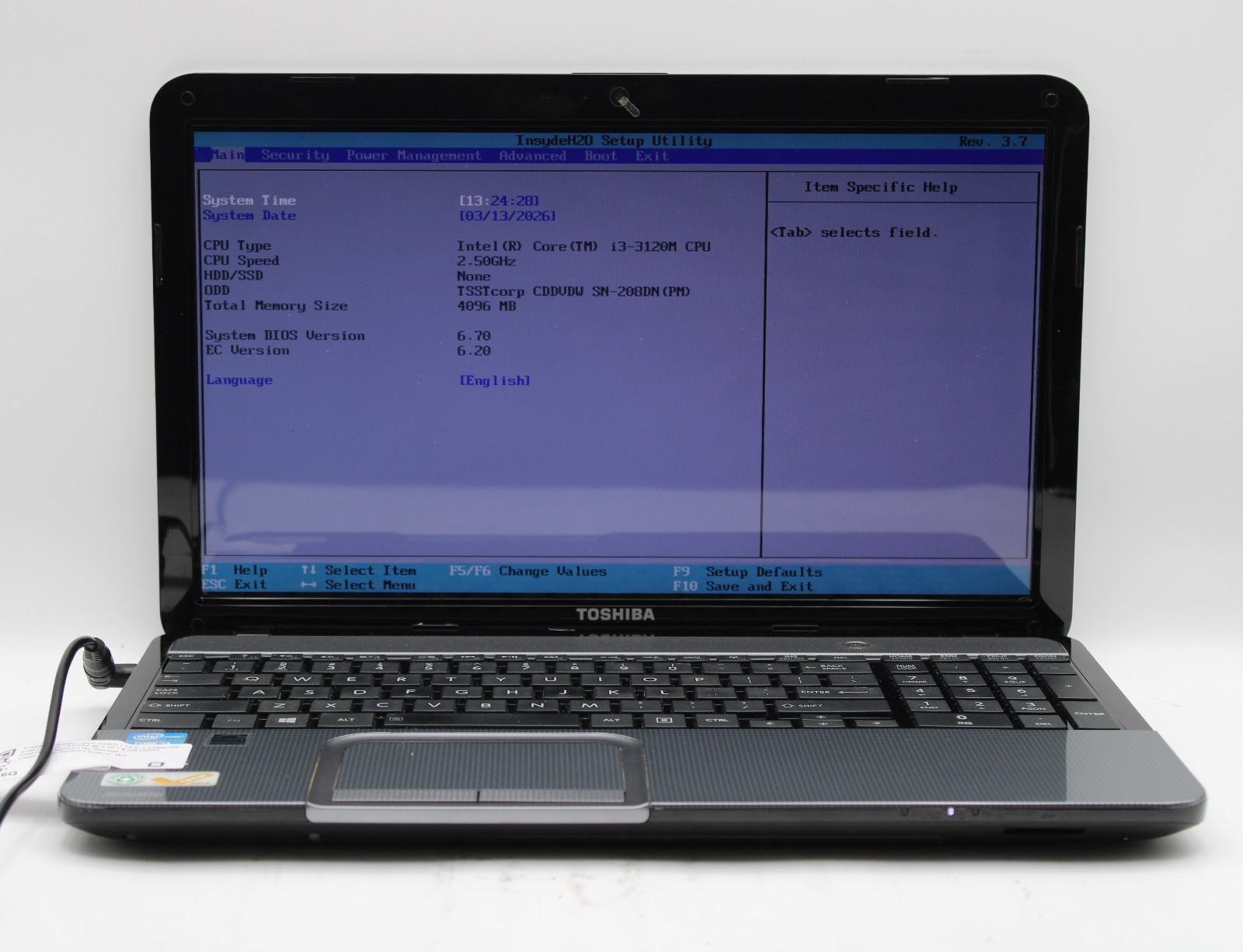 Toshiba Satellite L855-S5405 i3-3120M @ 2.5 GHz 4GB RAM No SSD No OS