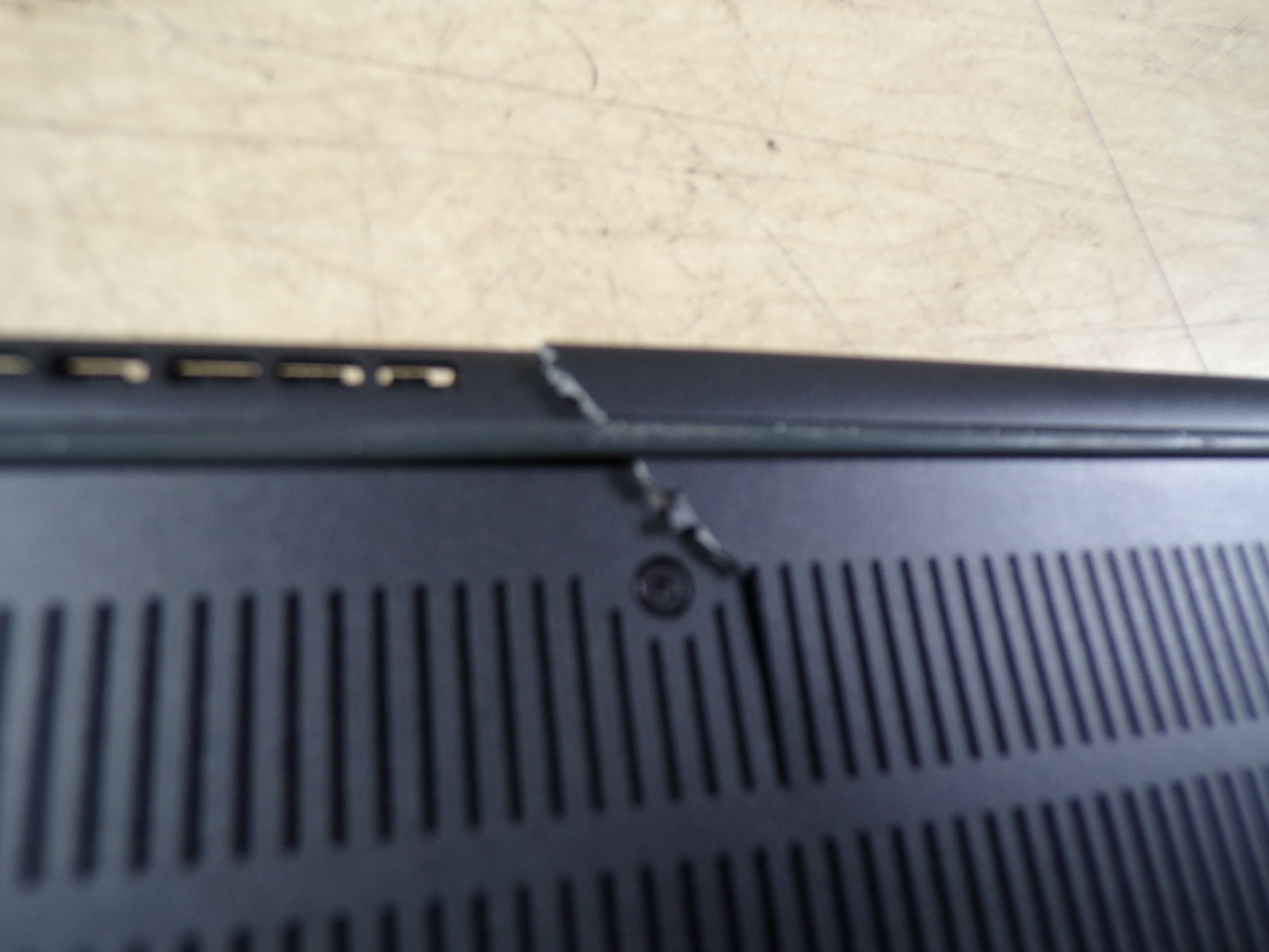 DELL LATITUDE 7410 INTEL CORE I5-10310U 1.70GHZ 16GB RAM **NO HD/ NO CADDIE