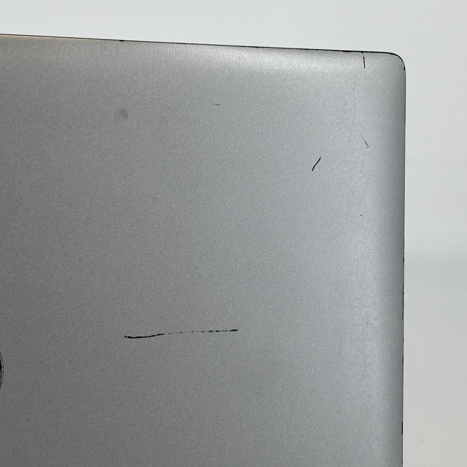 Dell Latitude 5440 14 Gray FHD 1.8 GHz i7-1365U 16GB 512GB SSD Good WHITE SPOTS