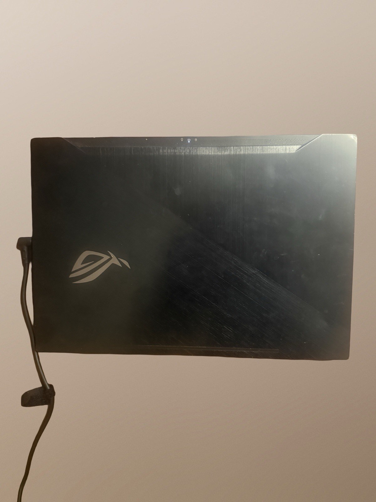 ASUS ROG GU501GM BI7N8 15.6in. Core i7 8750H 16 GB RAM 128GB SSD and 1 TB Hybrid