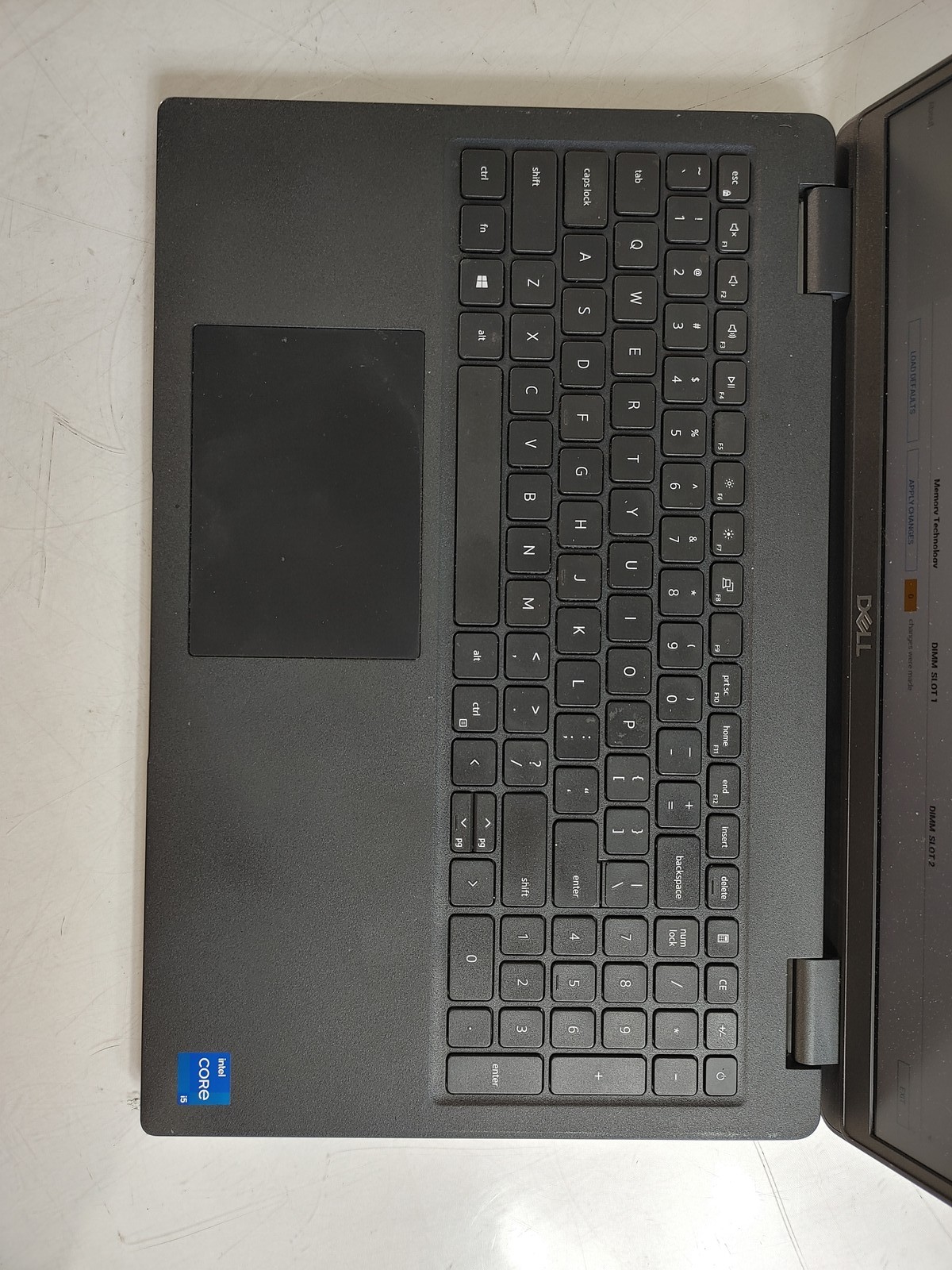 Dell Latitude 3520 Core i5-1135G7 2.40 GHz 16 GB DDR4 No HDD