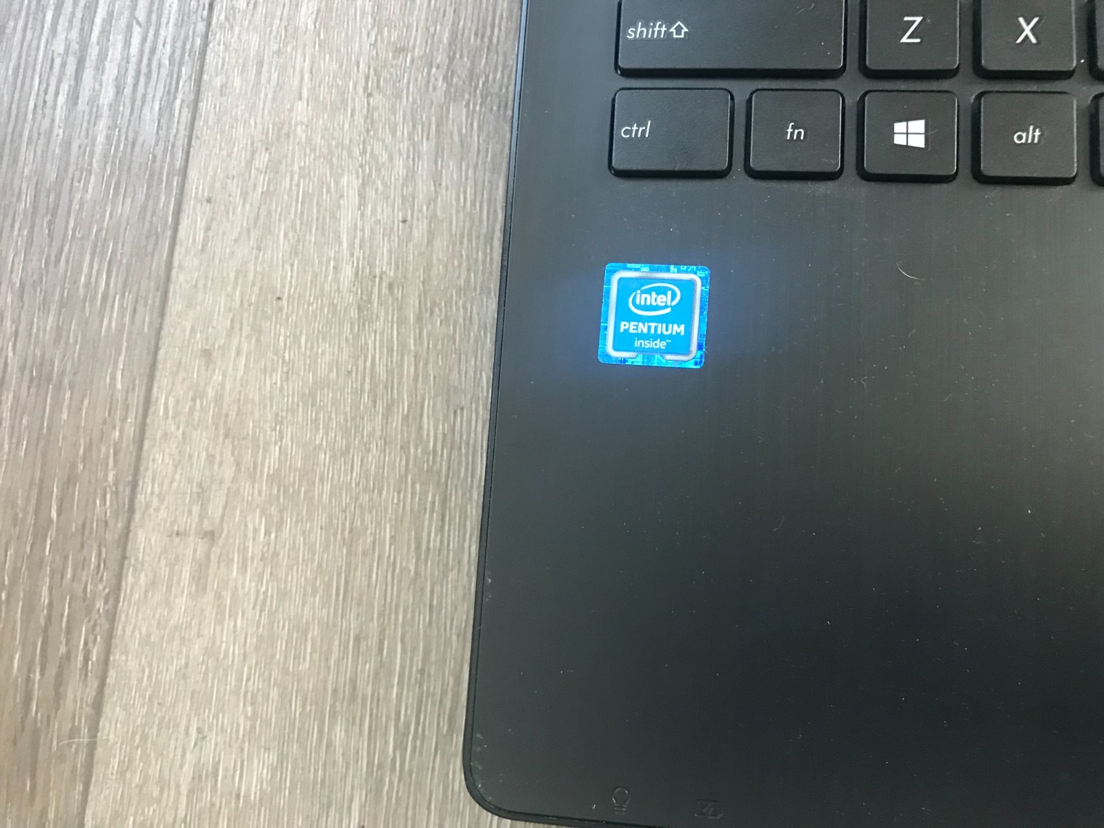 ASUS X553M 15.6″ TouchScreenI ntel Pentium N3540 2.16GHz 8GB RAM 1TB HDD Win 10