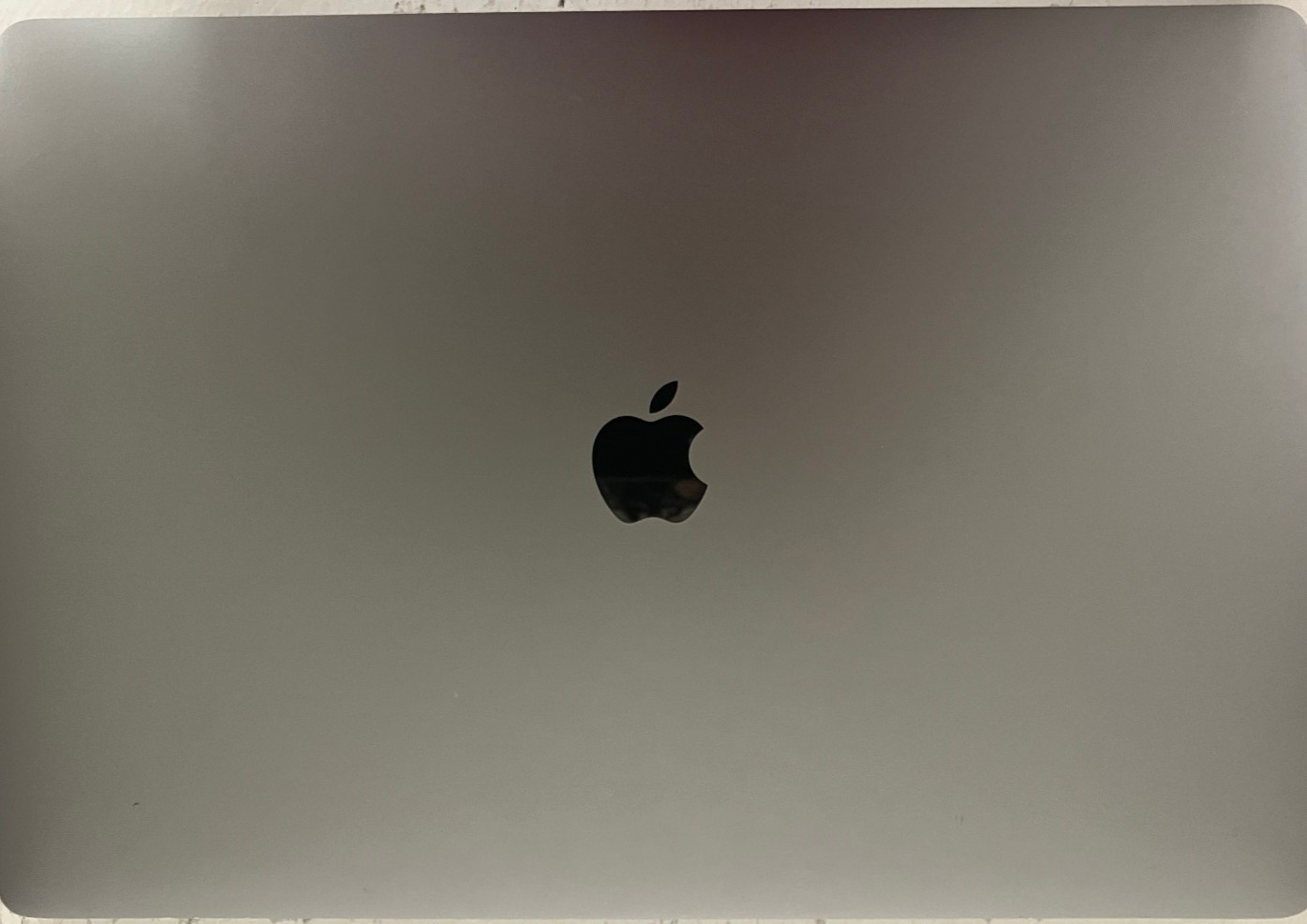 Apple MacBook Pro A2141 16″ Radeon 5500M 2.4GHz Intel Core i9-9980HK 64GB 1TB