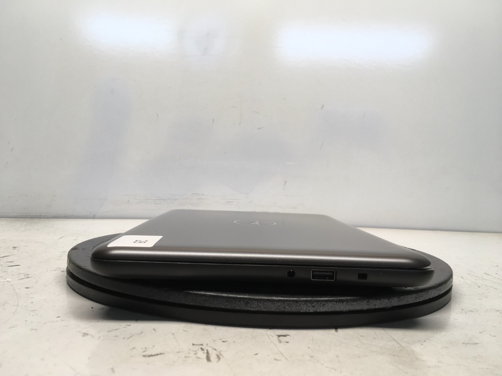 Dell Inspiron 3180 AMD A6-9220E 1600MHz 4 GB NO HDD