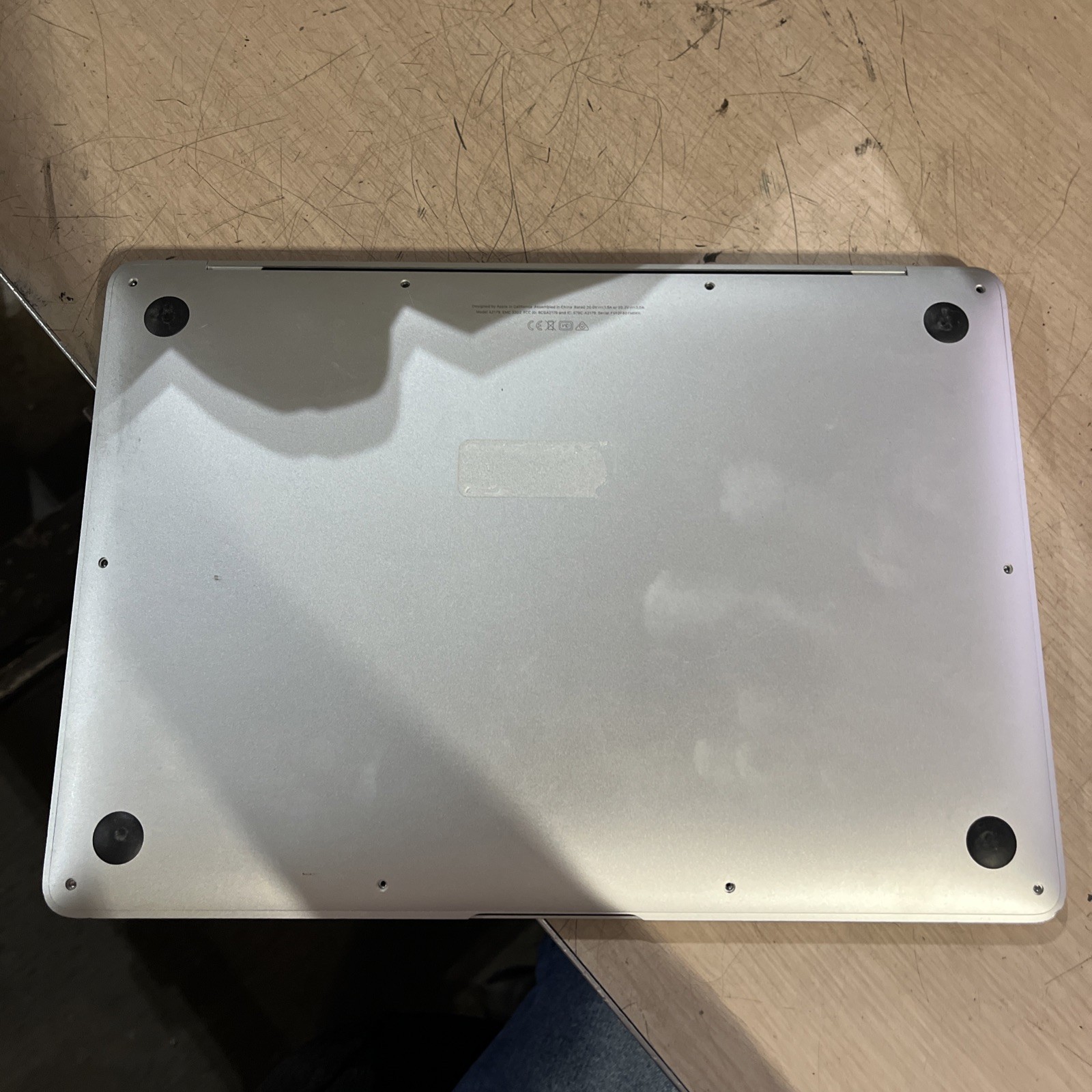 APPLE MACBOOK AIR 13″ SCISSOR, 2020 CORE I3-1000NG4 1.1GHZ 8GB RAM 256SSD