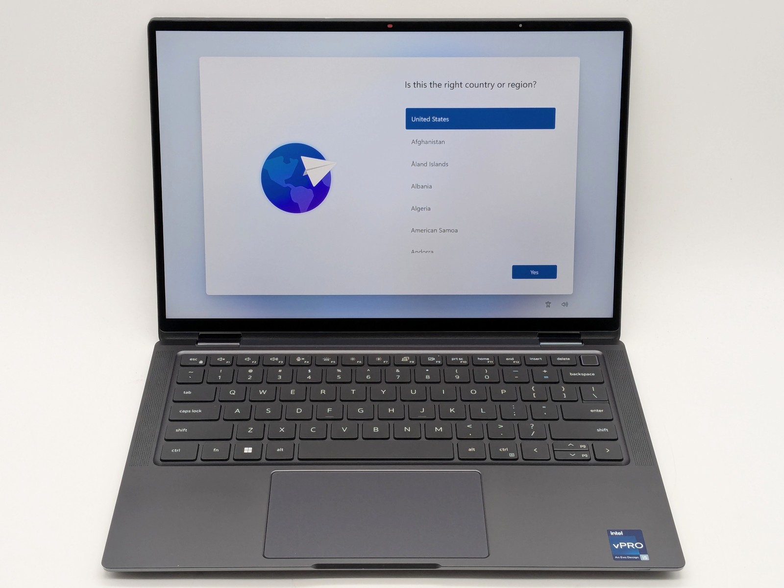 Dell Latitude 9330 2-in-1 13″ 2560 x 1600 Touch I5-1240U 256GB SSD 16GB W11P