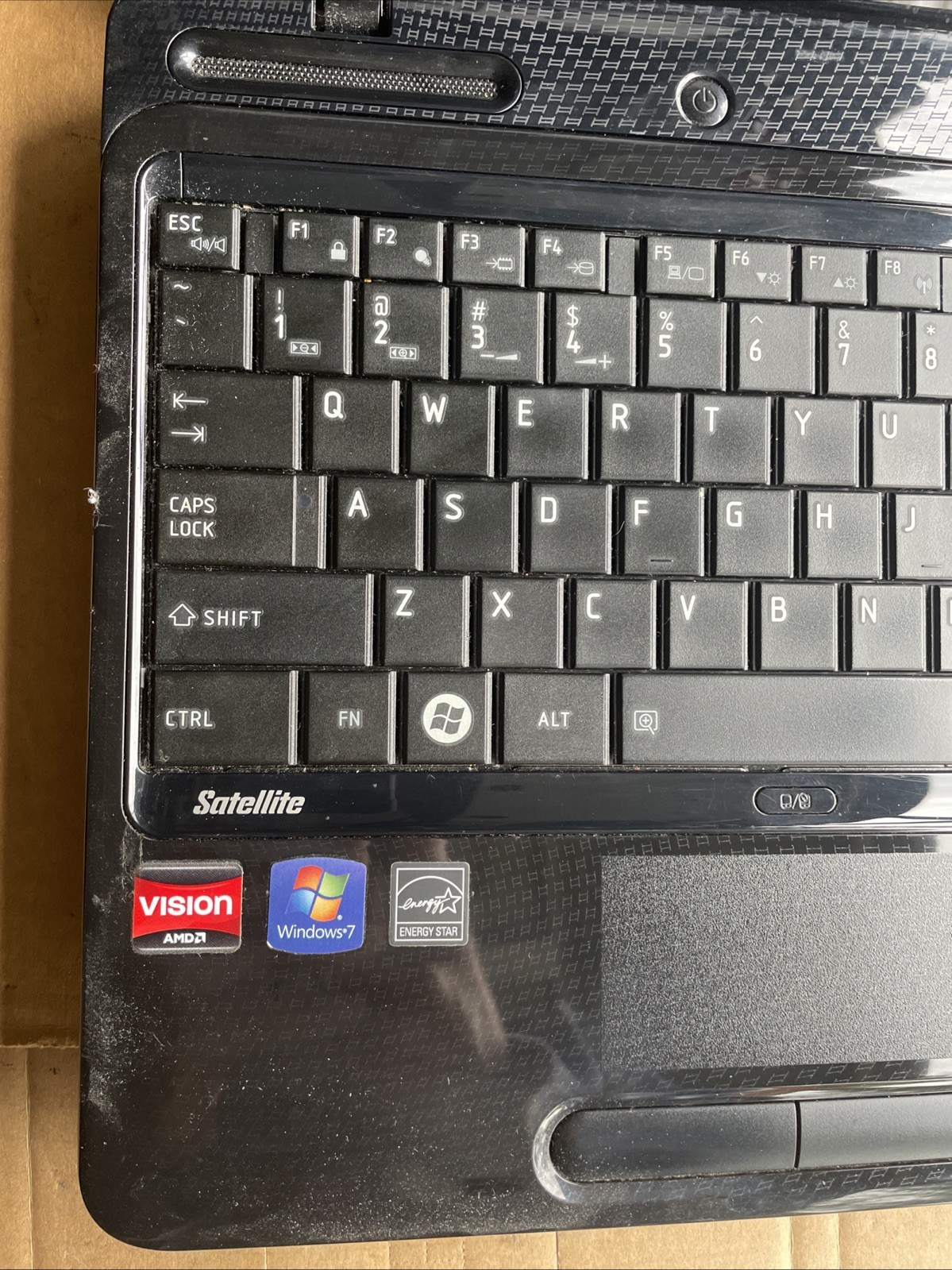 Toshiba Satellite L655D-S5050 AMD Laptop 3GB RAM No HDD *FOR PARTS* READ*