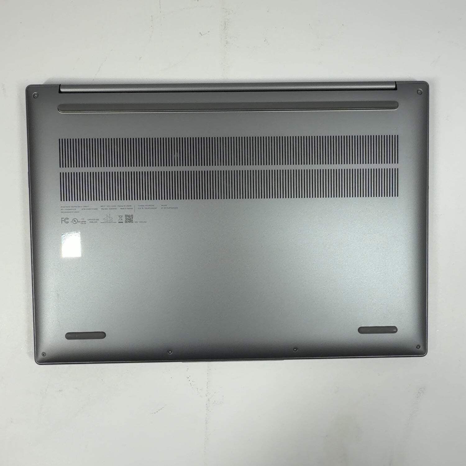 Lenovo IdeaPad Slim 5 16IPH11 16″ Core Ultra 5 322 2.5GHz 16GB RAM 512GB SSD