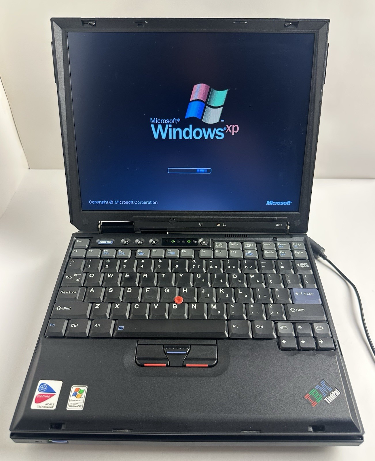 IBM ThinkPad X31 Laptop W/ Power Adapter & Cables ( For Parts ) No Return