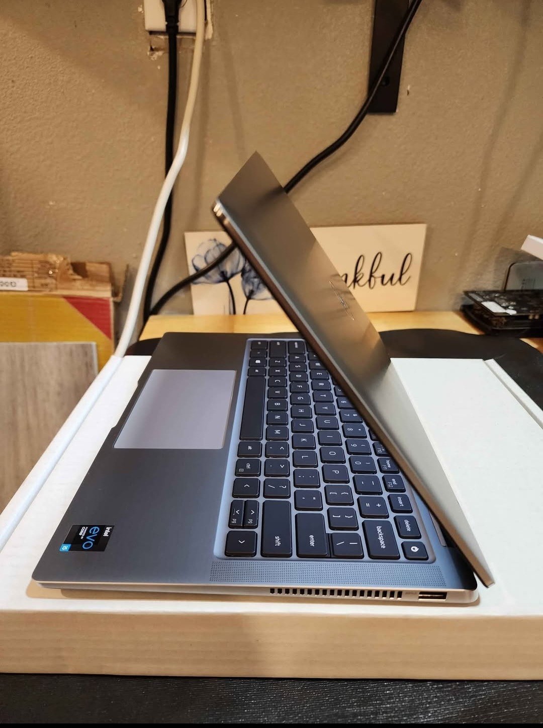 Dell Latitude 9420 2-in1, i5 11th Gen, 256GB NVME, Grade A+