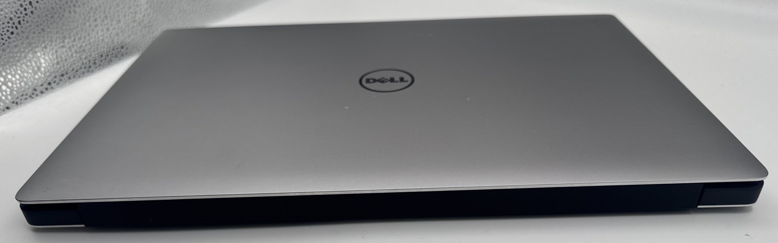 DELL PRECISION 5520 | XEON E-1505M V6 | 1TB 32GB | Win 11Pro-Excellent Battery!