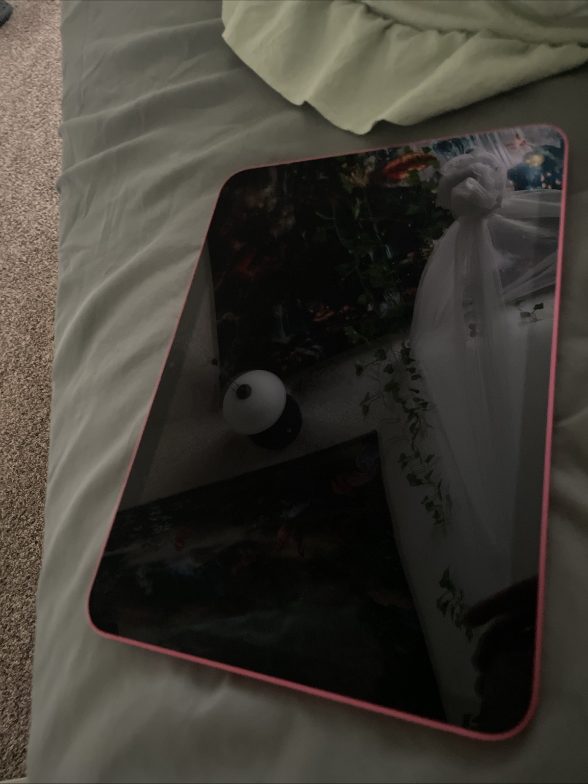 New iPad, iPadA16 (11th gen) (color Pink) Brand New No Scratches. W Charger!