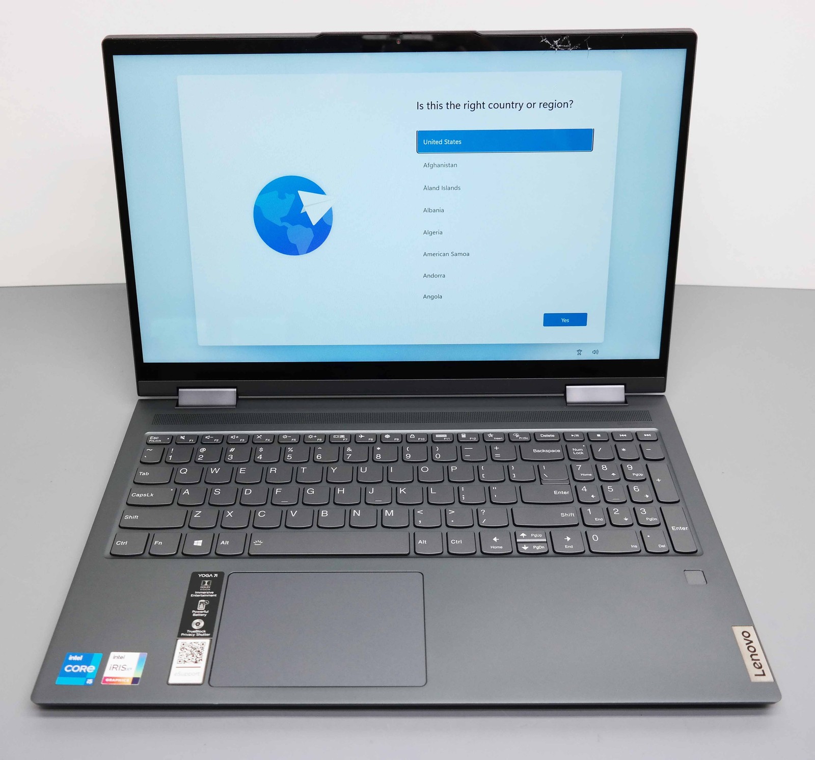 Lenovo Yoga 7i 15ITL5 15.6″ Core i5-1135G7 8GB 256GB SSD – Slate Grey ISSUE