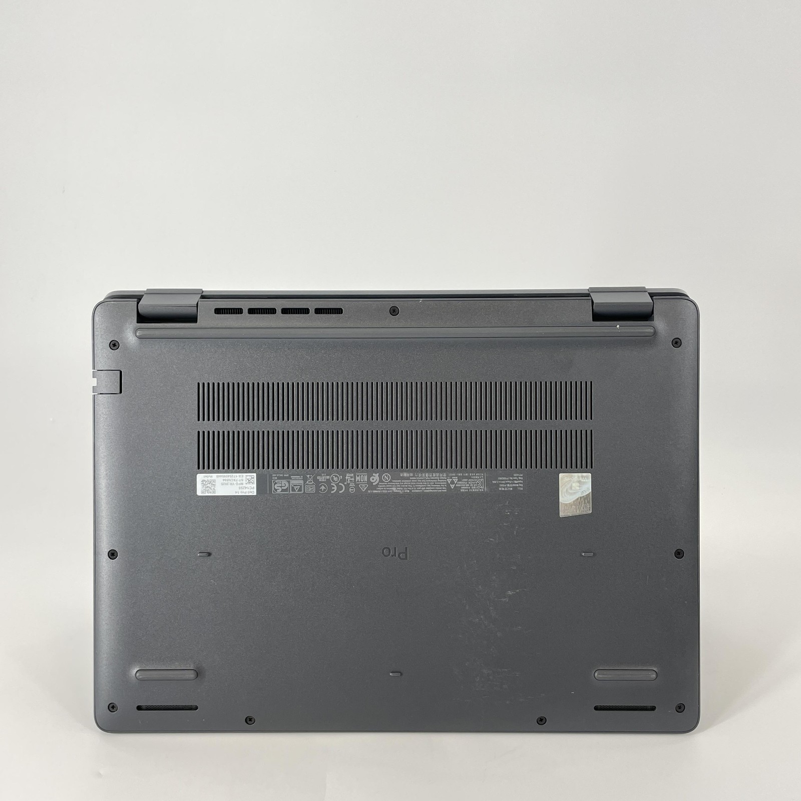 Dell Pro 14 PC14255 Magnetite FHD+ 3.5 GHz Ryzen 5 PRO 230 16GB 256GB SSD Good