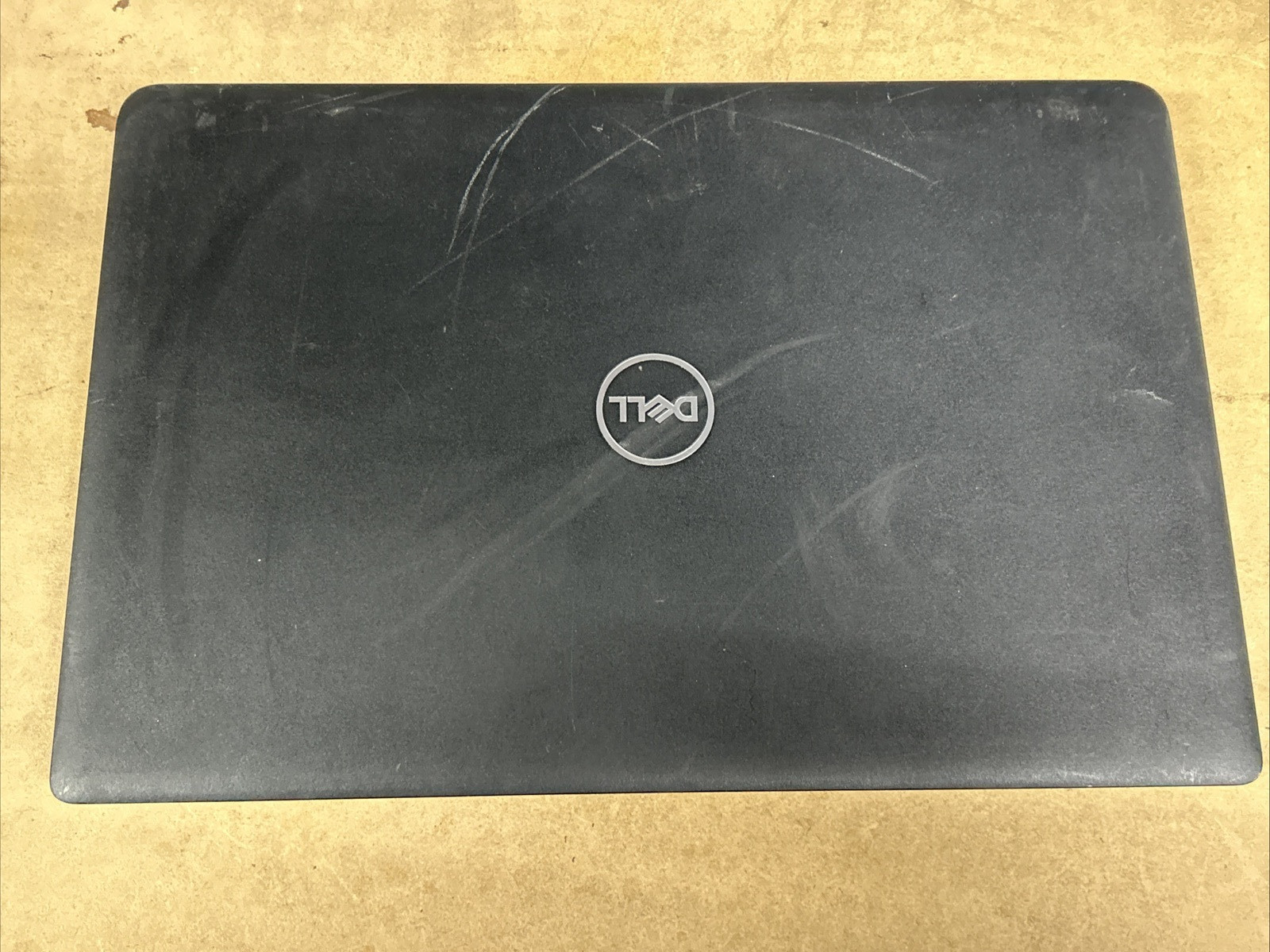 Dell Latitude 3500 15.6” FHD i5-8265u 8GB RAM NO OS/SSD