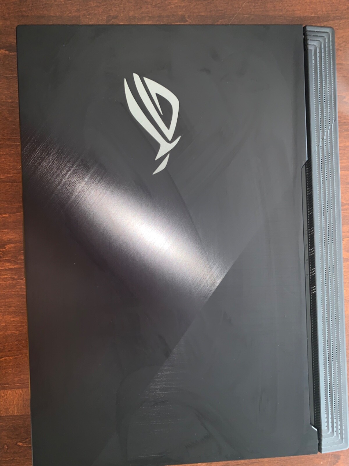 Asus ROG Strix Hero 3 17.3 gaming laptop RTX 2070 Core i7-9750H