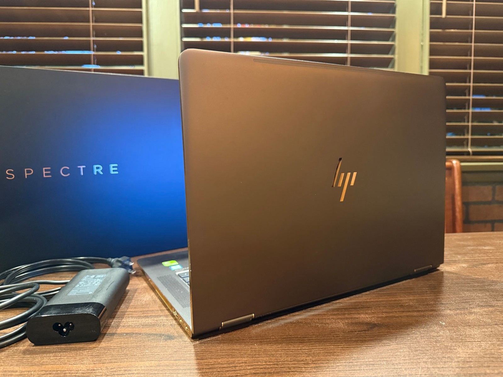 HP Spectre x360 15-bl112dx 15.6″ 4K Touch i7-8550U 16GB 512GB SSD MX150 Dark Ash