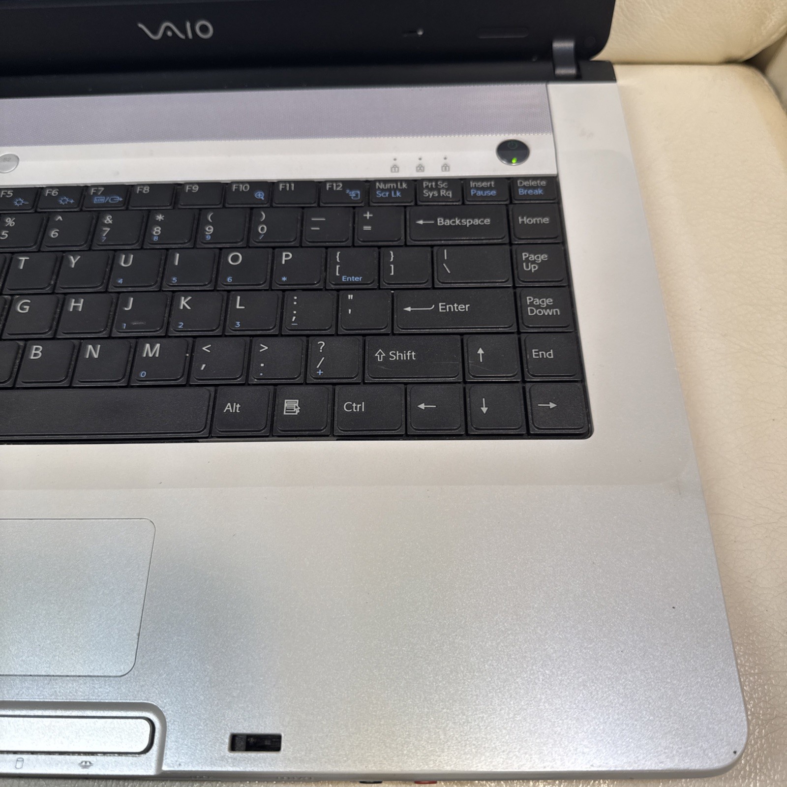 SONY VAIO T5500 1.66GHz Intel Core (TM)2 CPU 2.00 GB Of RAM WORKING SEE DETAILS