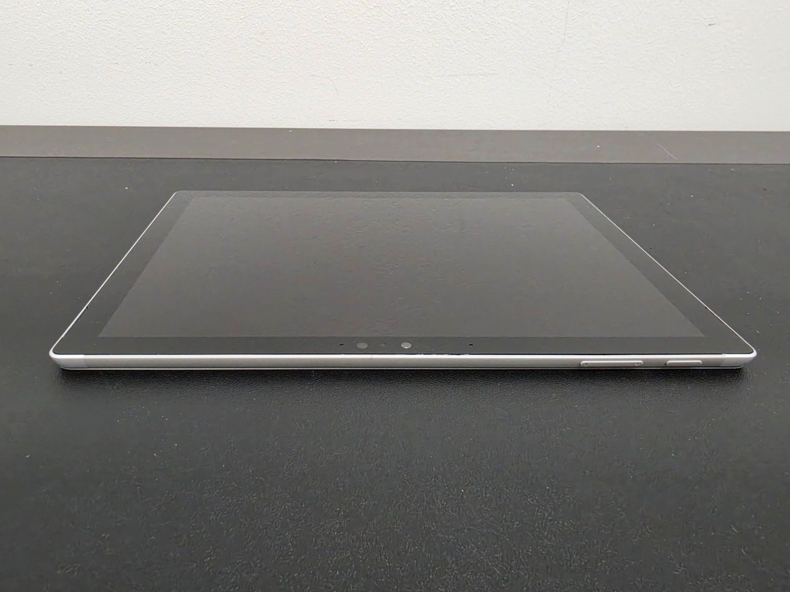 Microsoft Pro 7+ i3-1115G4 8GB Ram 128GB SSD Win 11 Pro