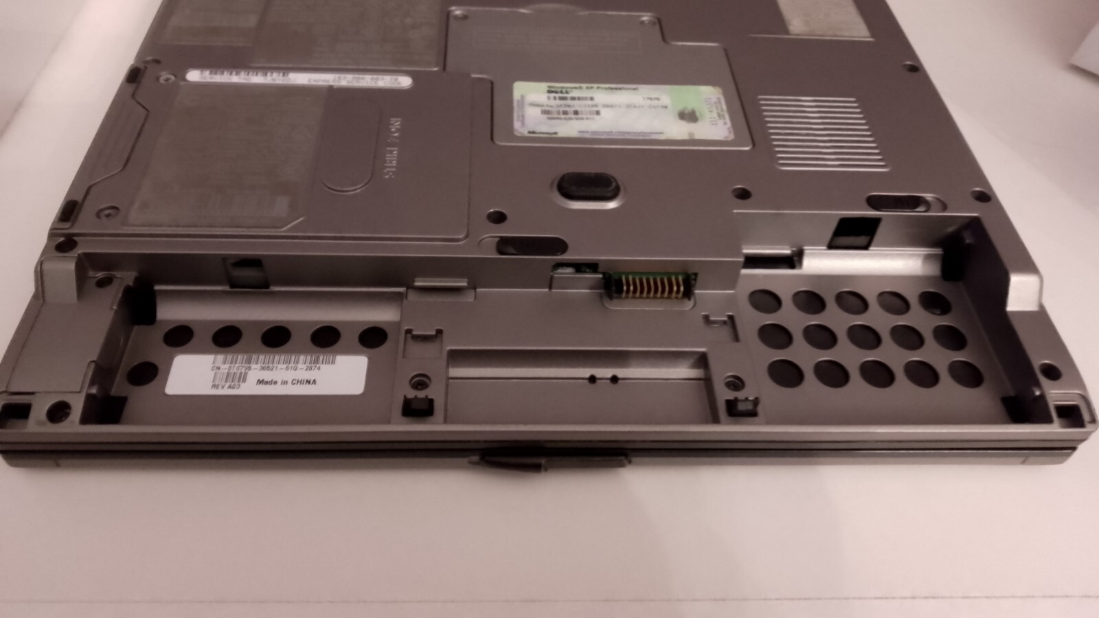 Vintage Dell Latitude D410 12″ Laptop 1.86 Ghz CPU 760MB RAM 60GB HDD Windows XP