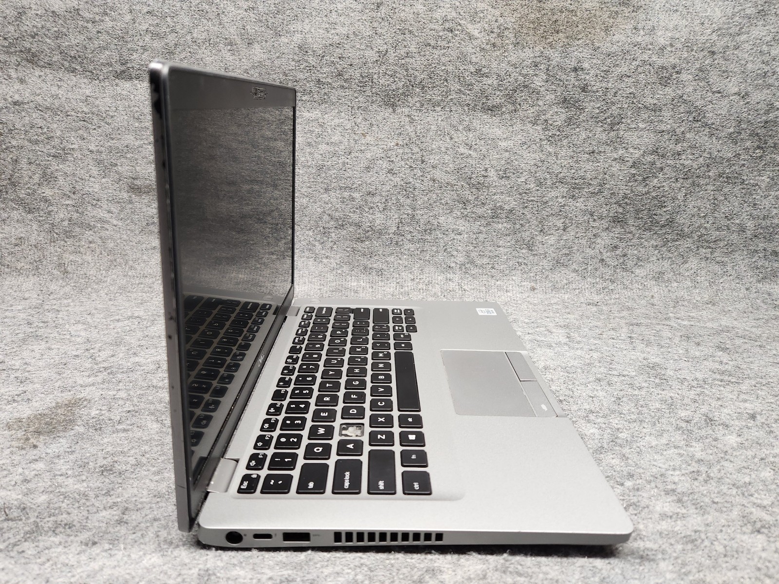 Dell Latitude 5410 14″ Laptop Intel Core i7-10810U 1.10GHz 16GB RAM 256GB SSD