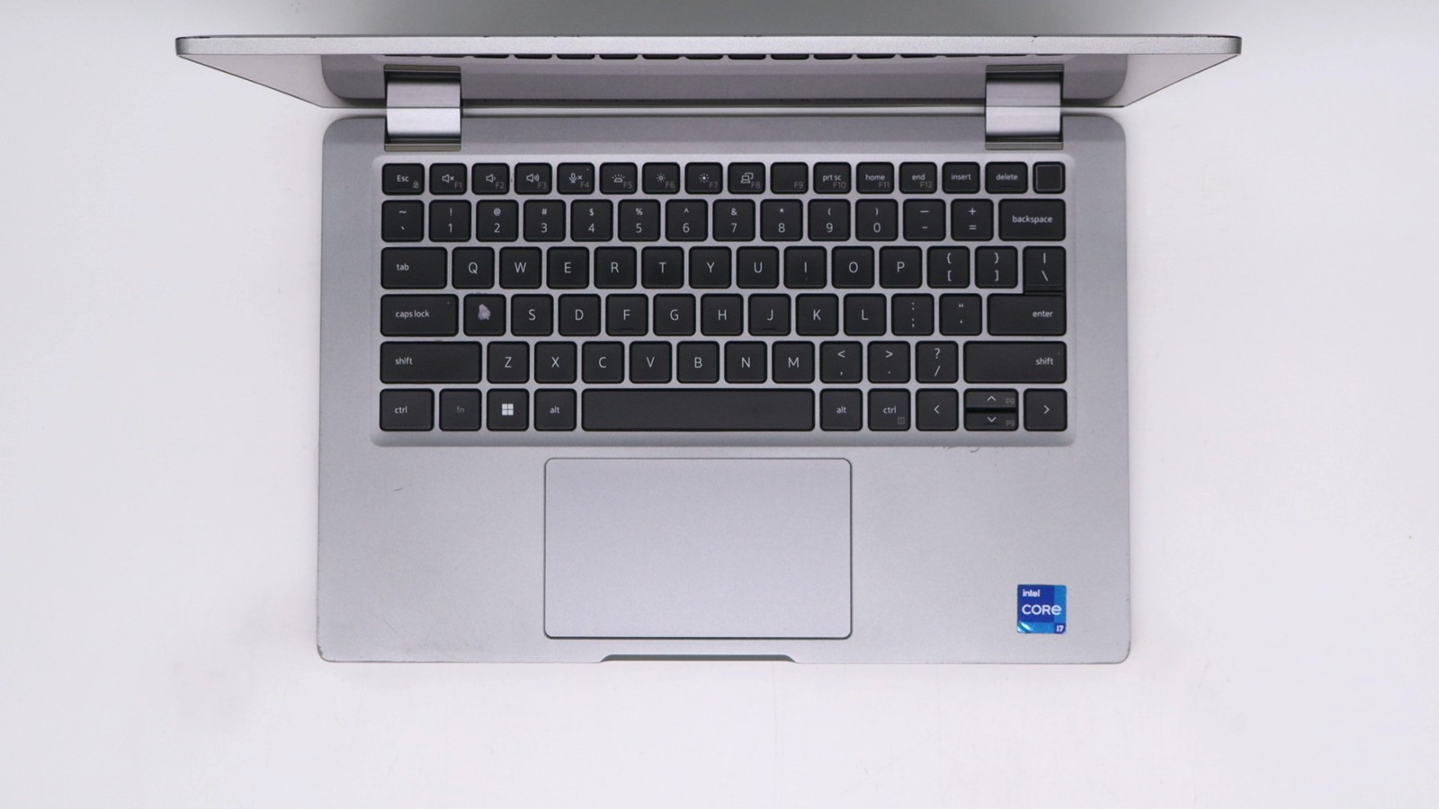 Dell Latitude 5330 13″ i7-1265u 16GB 512GB – Fair READ DESC