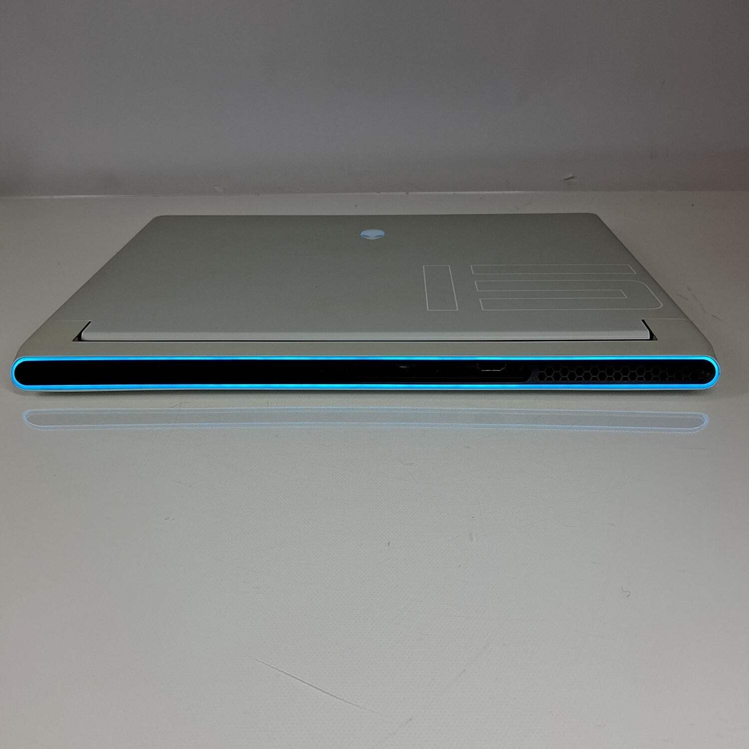 Alienware X15 R1 15.6″ i7-11800H 2.3GHz 16GB RAM 512GB SSD GeForce RTX 3070