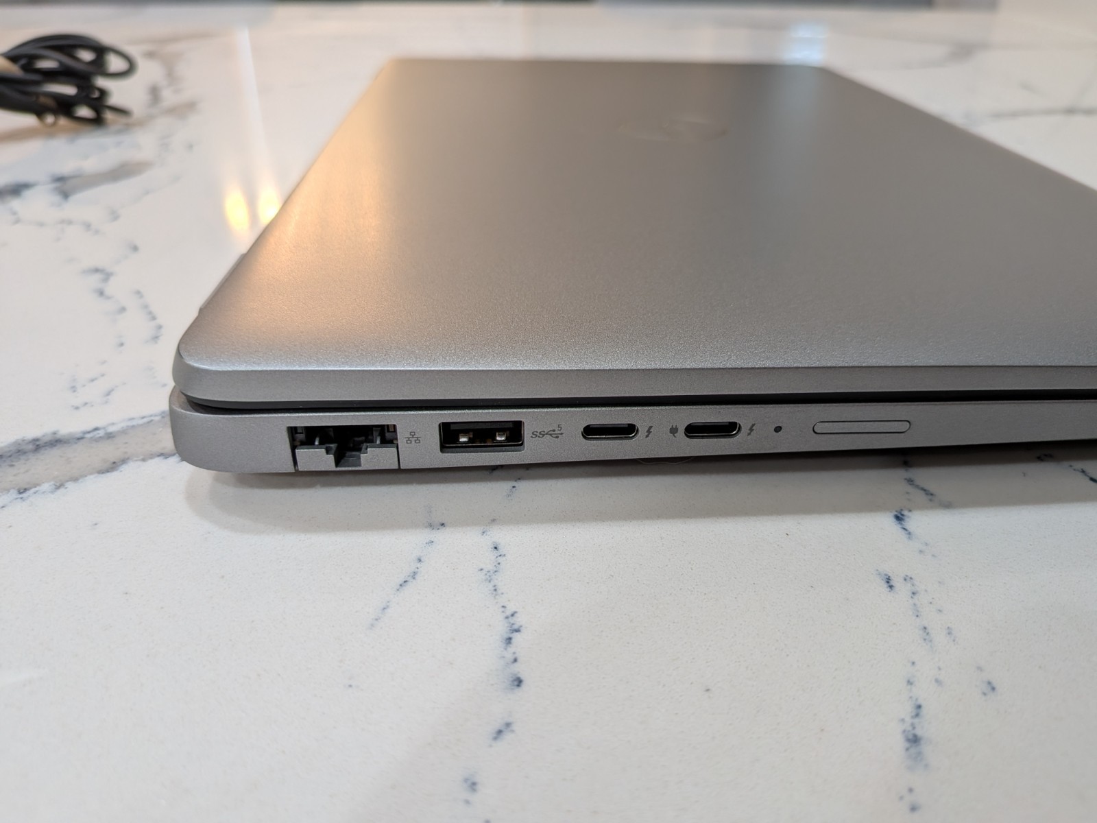 Dell Precision 3490 14″ – Core Ultra 5 125U – 8GB RAM – 256GB SSD – 1 CYCLE!